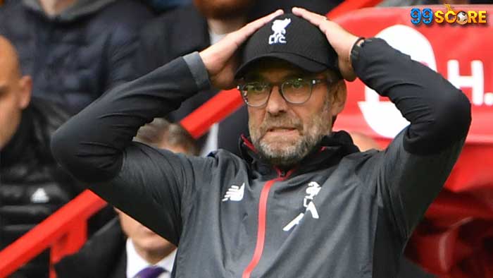 Jurgen-Klopp-Kritik-Strategi-Ulur-Waktu-MU--Jam-Berdetak-Tanpa-Bola-untuk-Dimainkan